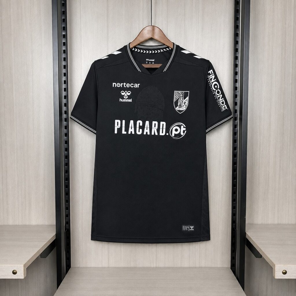 Vitória Guimarães S.C. - Segunda equipación 26/27