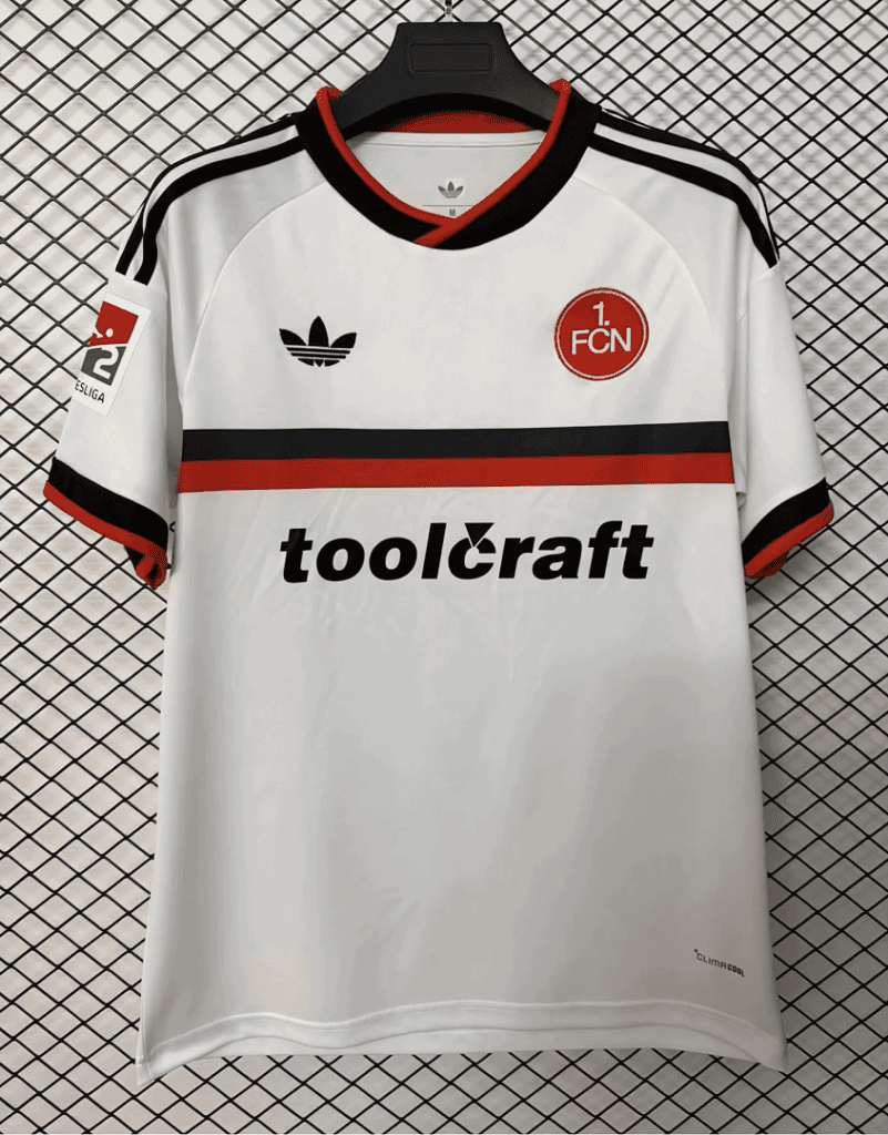 1. F. C. Núremberg – Segunda equipación 26/27